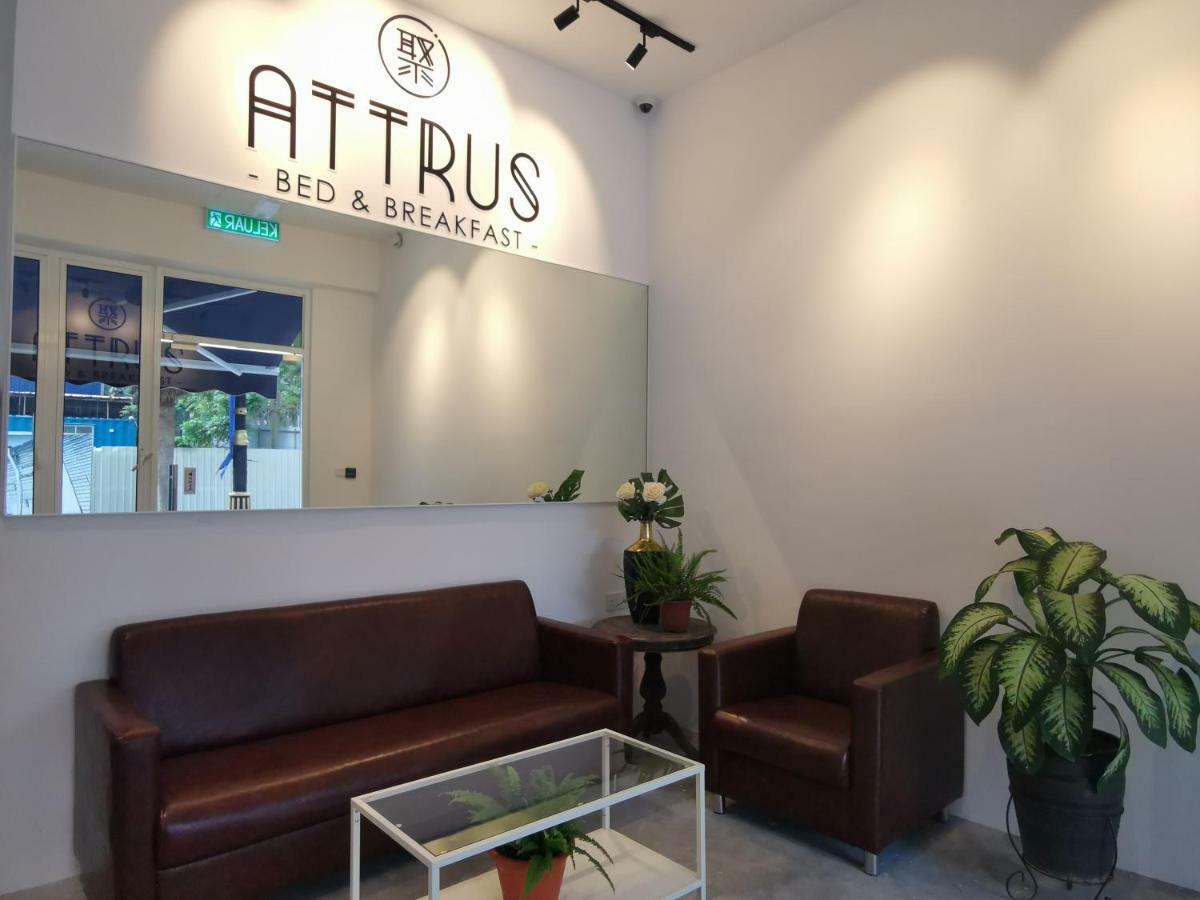 Attrus Bed & Breakfast Hostel Джохор Бахру Екстериор снимка